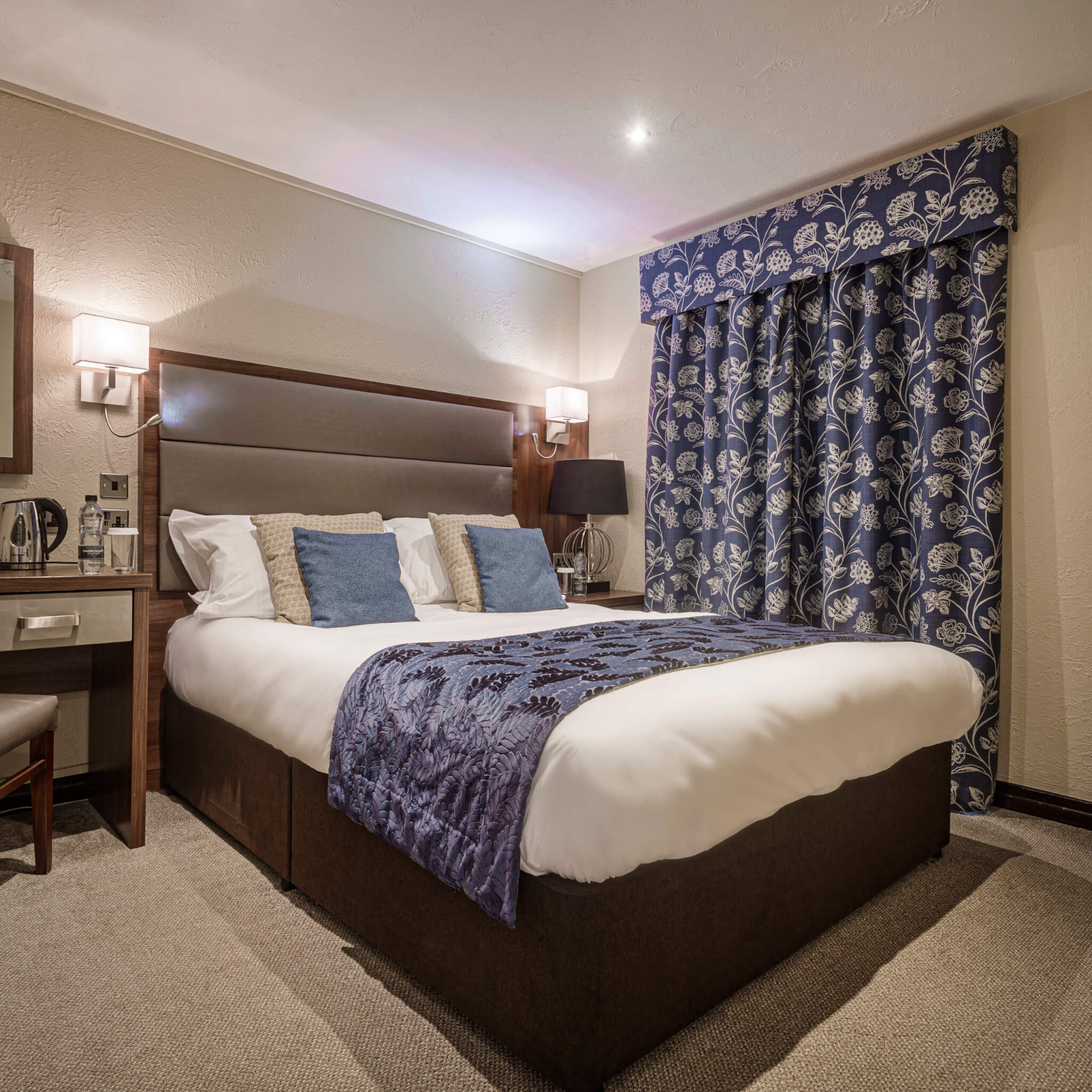 Superior Double Room Hotel Holmfirth 3 scaled